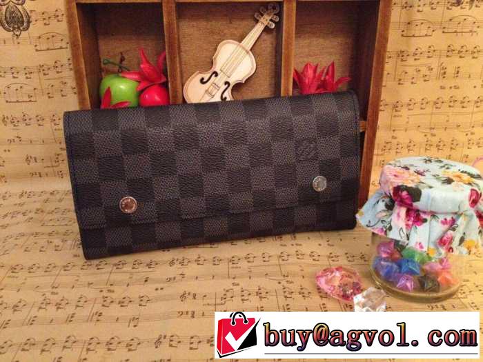 実用性も高く秋冬 louis vuitton ルイ ヴィトン 上質なレザーの長財布 カードケース シンプル 2色可選