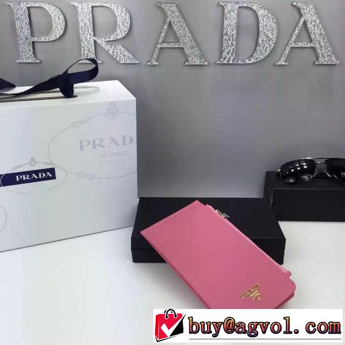 安心感のある　秋冬 PRADA プラダ 収納できる　カードケース シンプル 5色可選