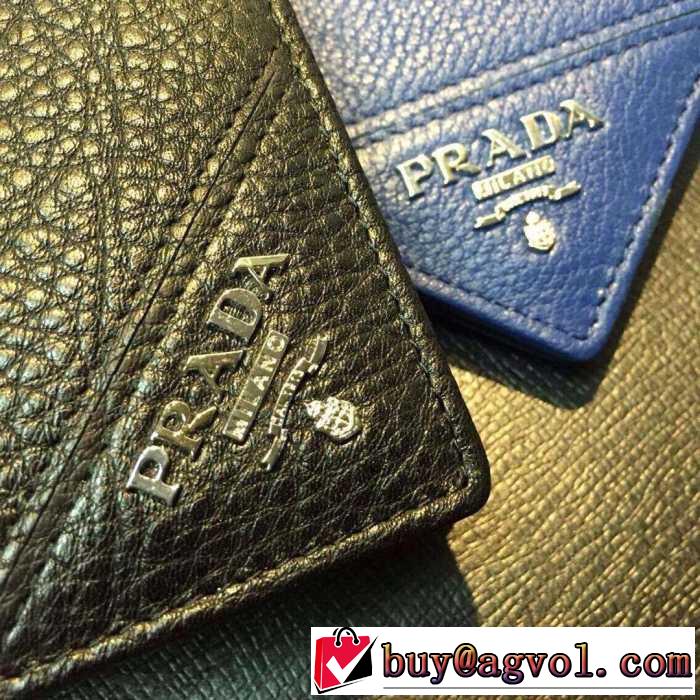 独特な高級感　秋冬 prada プラダ　使い勝手も最高　 短財布 2色可選
