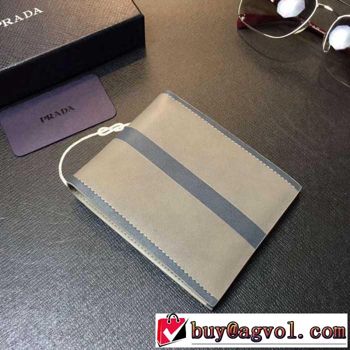 プレゼントに　秋冬 prada プラダ 印象的な短財布 2色可選