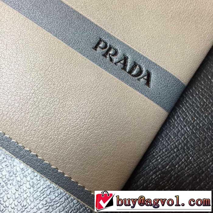 プレゼントに　秋冬 prada プラダ 印象的な短財布 2色可選