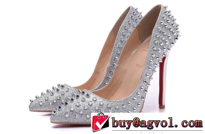 安定感ある 2015 Christian Louboutinクリスチャンルブタン 大人の雰囲気　パンプス