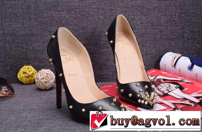プレゼントに 2015 Christian Louboutinクリスチャンルブタン 活躍するパンプス