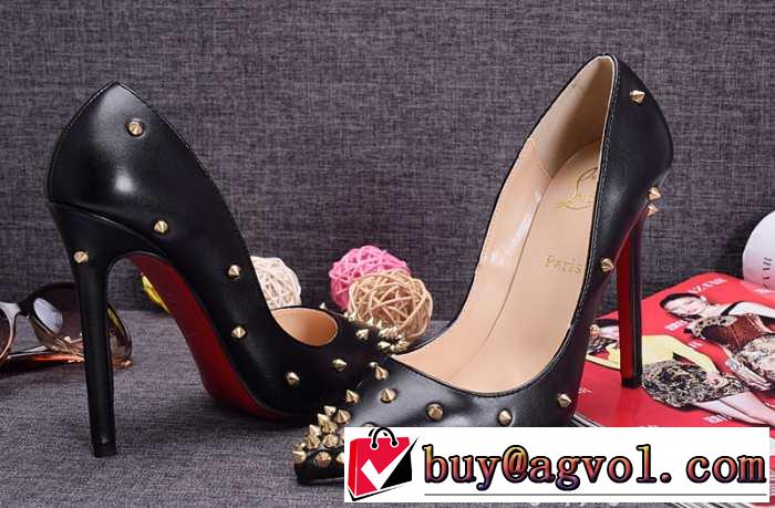プレゼントに 2015 Christian Louboutinクリスチャンルブタン 活躍するパンプス