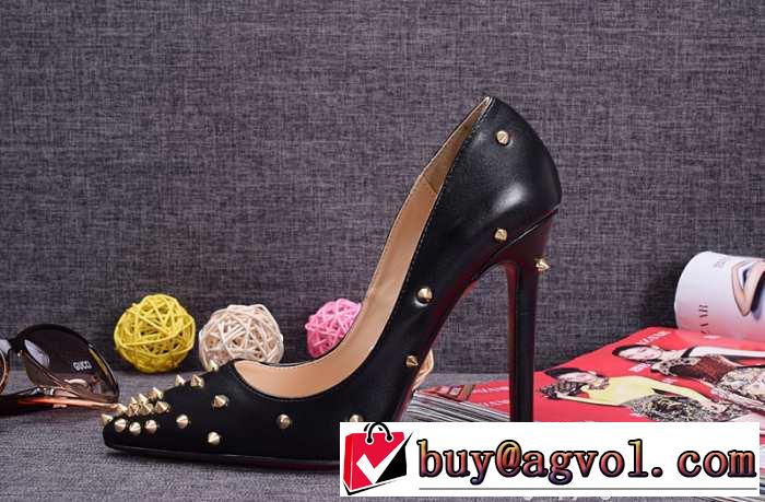 プレゼントに 2015 Christian Louboutinクリスチャンルブタン 活躍するパンプス