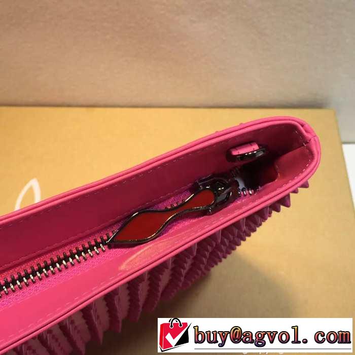 安心感ある 2015 Christian Louboutinクリスチャンルブタン　便利性に溢れる　 斜め掛けバッグ