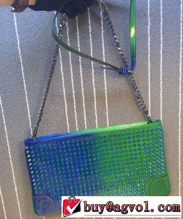 美品　2015 Christian Louboutinクリスチャンルブタン 高級感ある　バッグ 2色可選
