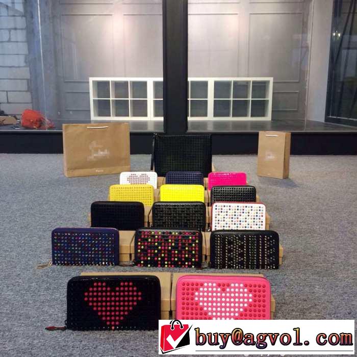 高級感ある 2015 Christian Louboutinクリスチャンルブタン　人気販売　 財布 多色選択可