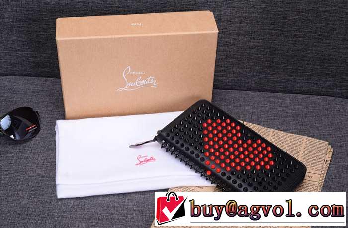 お買い物 2015 Christian Louboutinクリスチャンルブタン ファション性ある財布