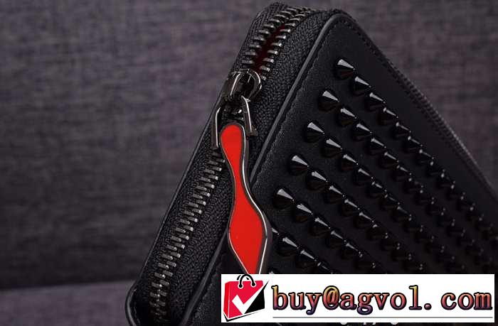 お買い物 2015 Christian Louboutinクリスチャンルブタン ファション性ある財布