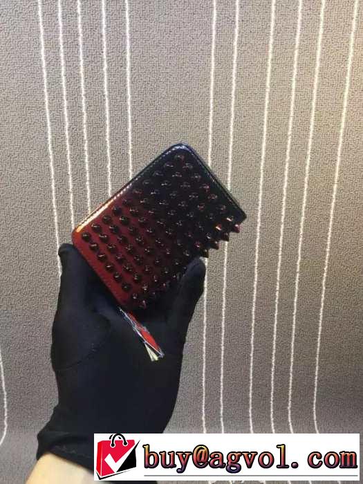 お買い得 2015 Christian Louboutinクリスチャンルブタン 収納力も抜群　財布 ファスナー　カードケース 多色可選択