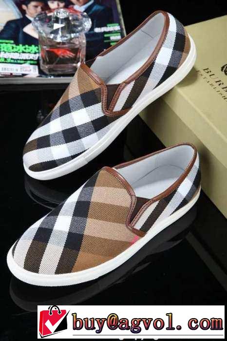 カジュアルが爆発！2015 BURBERRY バーバリー スリップオン 　抗菌、防臭加工
