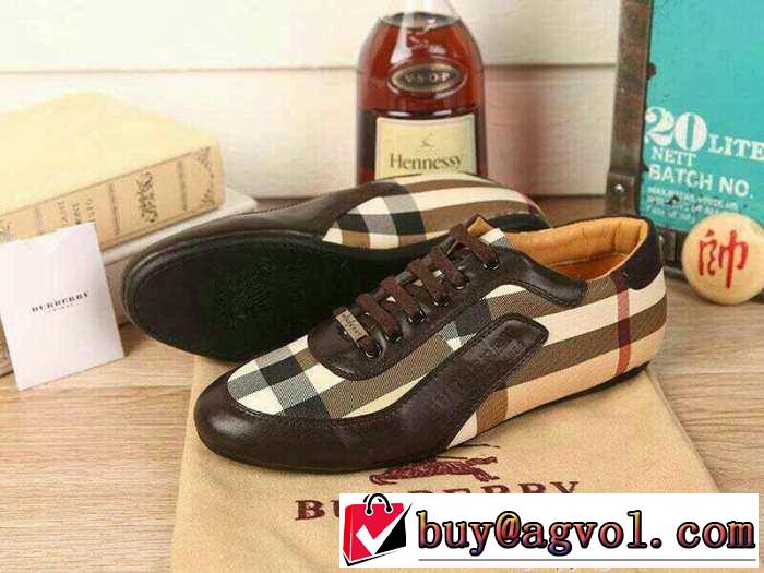 おしゃれっぽい 2015BURBERRY バーバリー ランニングシューズ 個性的なスタイル