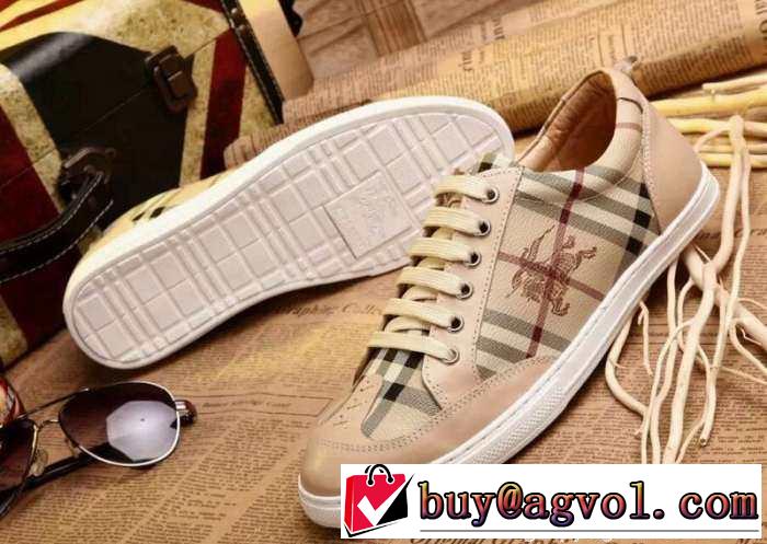 カジュアル特集 2015 BURBERRY バーバリー フラットシューズ 履き心地抜群
