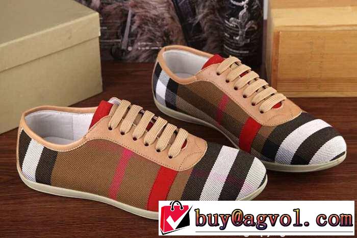 華やかな感じ 2015 BURBERRY バーバリー スニーカー お洒落