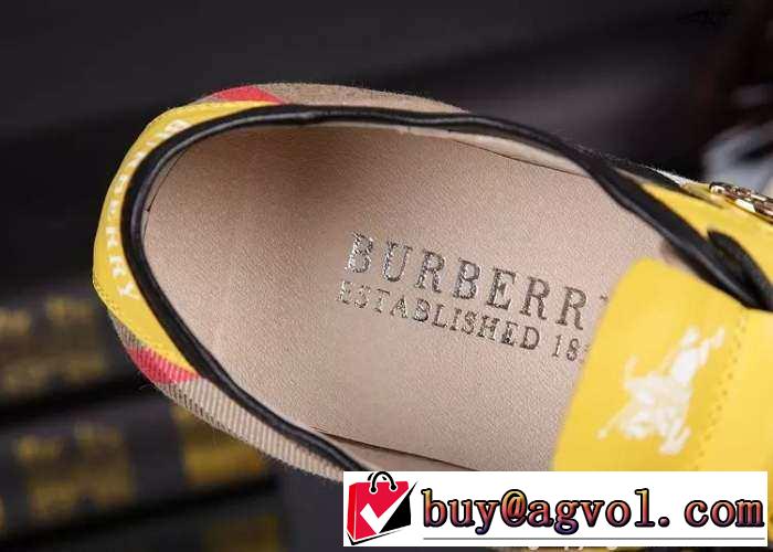 めちゃくちゃな値段　2015  BURBERRY バーバリー スニーカー 　防臭加工