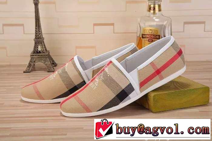 完売品　 2015 BURBERRY バーバリー カジュアルシューズ　欧米風が濃い