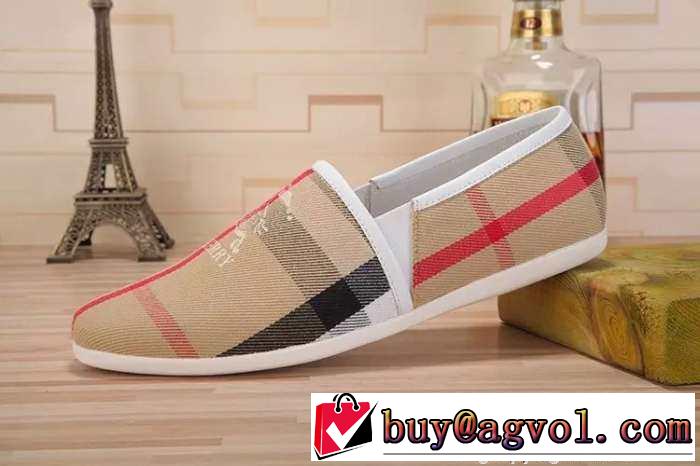 完売品　 2015 BURBERRY バーバリー カジュアルシューズ　欧米風が濃い