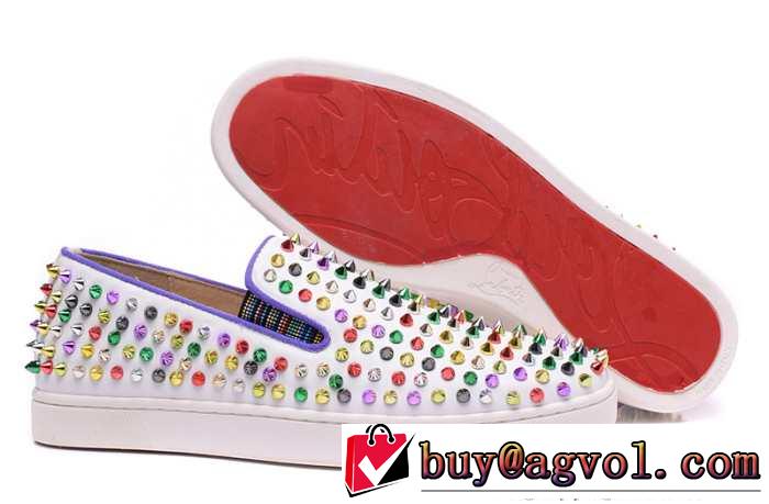 相性抜群　2015 Christian Louboutinクリスチャンルブタン 魅力　フラットシューズ