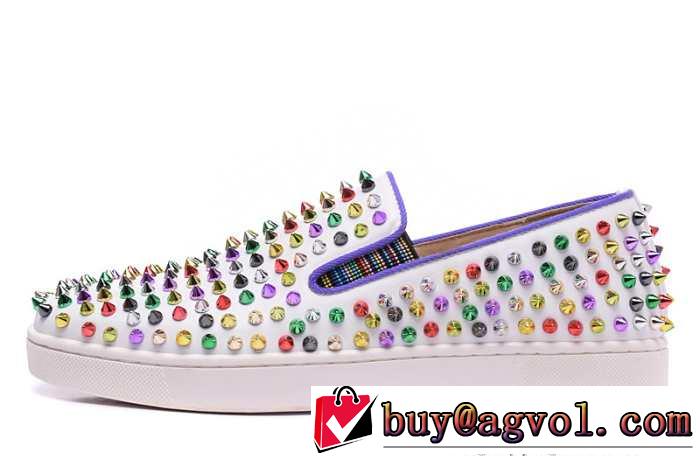 相性抜群　2015 Christian Louboutinクリスチャンルブタン 魅力　フラットシューズ