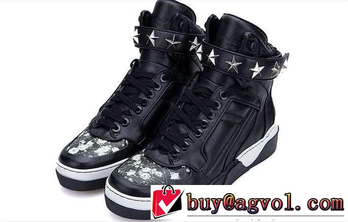 注目度が満点 2015秋冬 GIVENCHY ジバンシー メンズ　レースアップ　上品上質なハイカットスニーカー