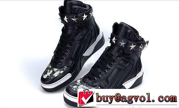 注目度が満点 2015秋冬 GIVENCHY ジバンシー メンズ　レースアップ　上品上質なハイカットスニーカー