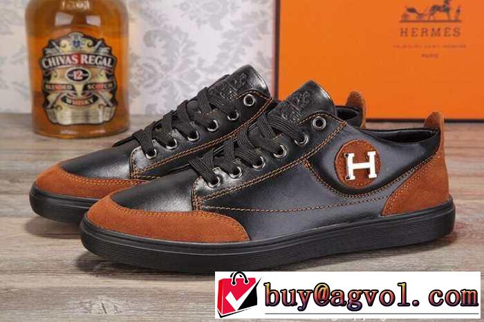 柔らかなで味わい　2015 HERMES エルメス 注目　ランニングシューズ 2色可選