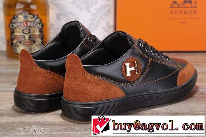 柔らかなで味わい　2015 HERMES エルメス 注目　ランニングシューズ 2色可選