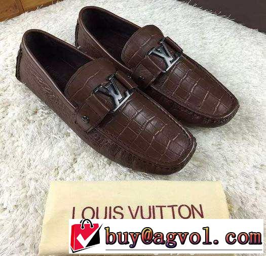 美品　2015 LOUIS VUITTON ルイ ヴィトン コピーブランド 優良　カジュアルシューズ