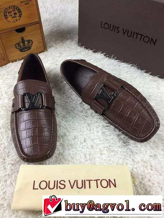 美品　2015 LOUIS VUITTON ルイ ヴィトン コピーブランド 優良　カジュアルシューズ