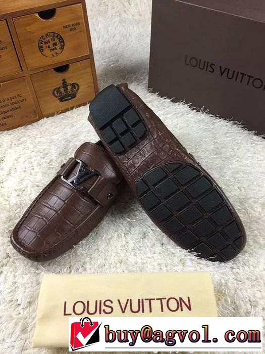 美品　2015 LOUIS VUITTON ルイ ヴィトン コピーブランド 優良　カジュアルシューズ