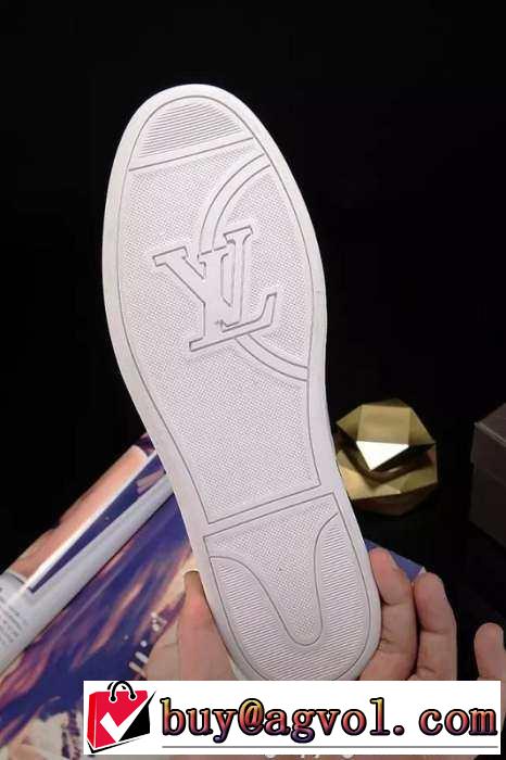 お買い物　 2015 LOUIS VUITTON ルイ ヴィトン 機能性もばっちり　スニーカー 2色可選
