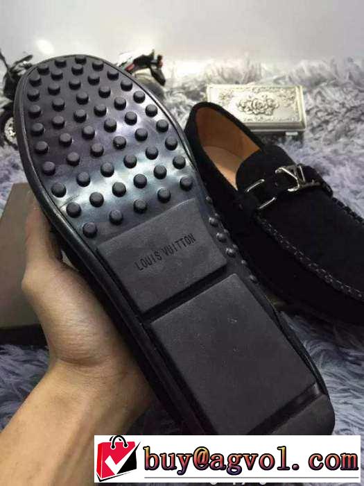 耐久性がある　2015  LOUIS VUITTON ルイ ヴィトン 快適に履ける機能性を備えな　カジュアルシューズ 2色可選