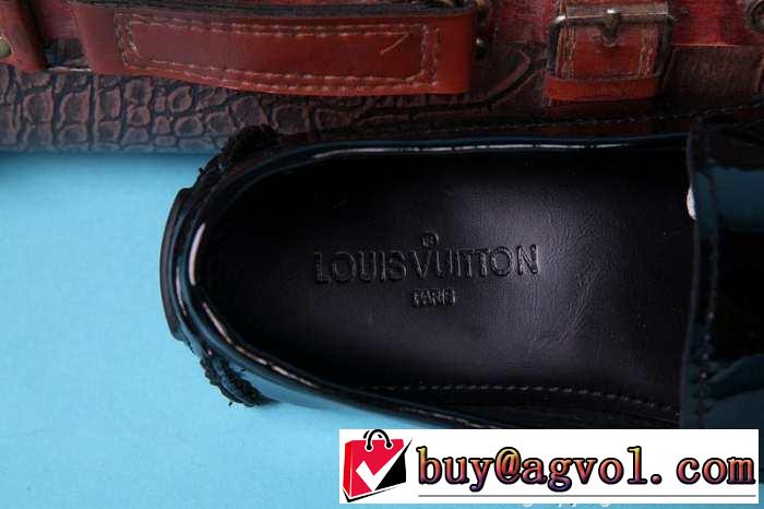 完売　2015 LOUIS VUITTON ルイ ヴィトン 上品さと高級感を漂わせた　カジュアルシューズ 2色可選 