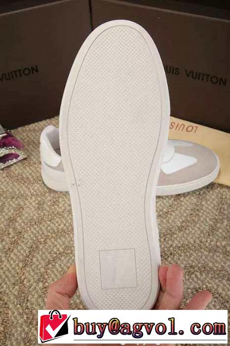 人気販売　2015  LOUIS VUITTON ルイ ヴィトン 落ち着いた　ランニングシューズ 4色可選