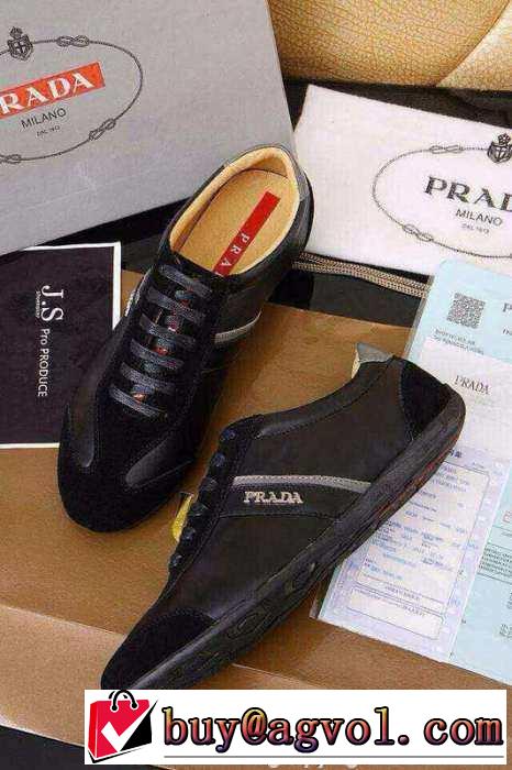 軽量化 2015 PRADA プラダ スニーカー 疲れにくい 2色可選