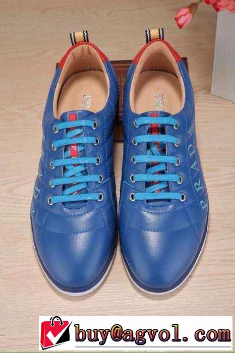 軽量化! 2015 PRADA プラダ スニーカー 軽量で疲れにくい 2色可選