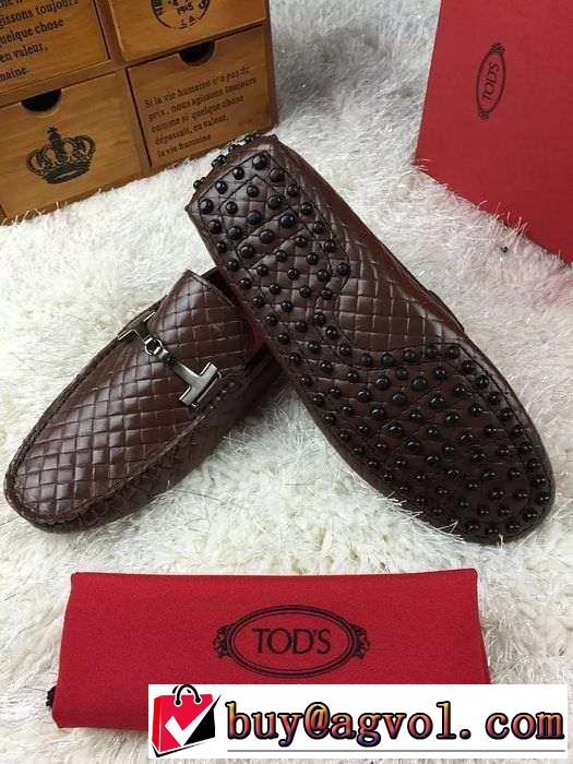 一味違うケーブル編みが魅力満点! 2015 TOD\'S トッズ カジュアルシューズ 2色可選