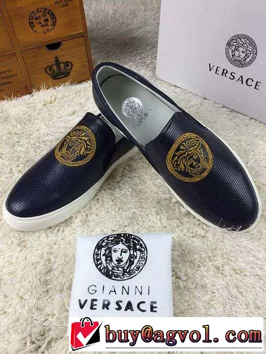 お買得　2015 VERSACE ヴェルサーチ カジュアルシューズ 柔軟性