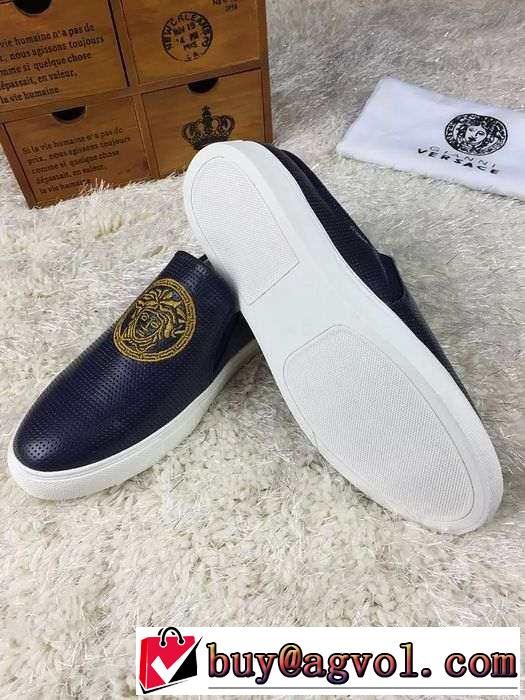 お買得　2015 VERSACE ヴェルサーチ カジュアルシューズ 柔軟性