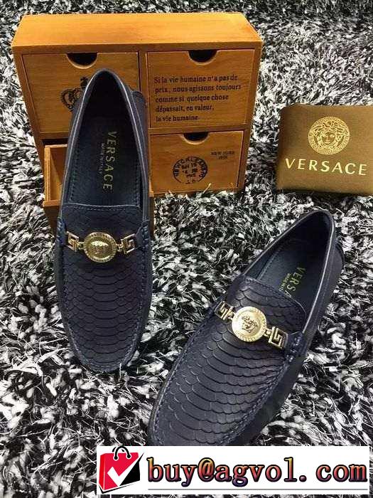 生地注目　2015 VERSACE ヴェルサーチ  カジュアルシューズ ポップ