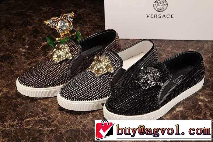 足馴染みのいい　2015 VERSACE ヴェルサーチカジュアルシューズ ポップ