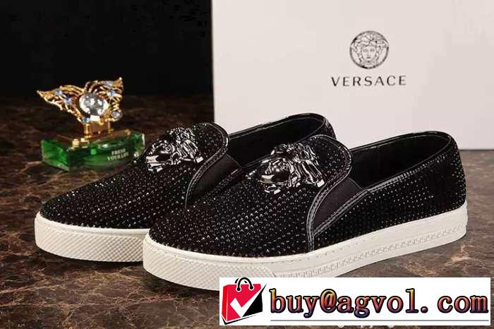 足馴染みのいい　2015 VERSACE ヴェルサーチカジュアルシューズ ポップ