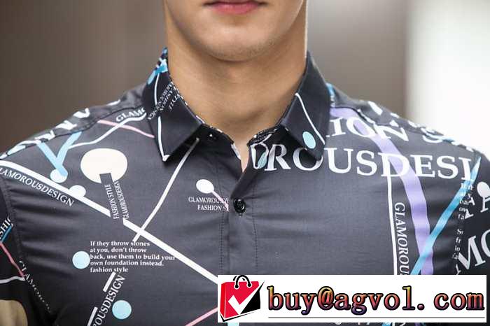 2015秋冬 季節感漂う PRADA プラダ 長袖シャツ