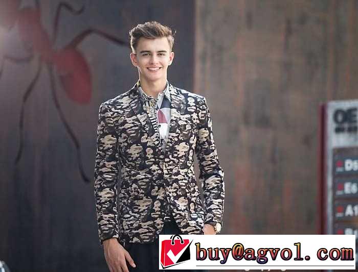 大人気 2015秋冬 Dolce&Gabbana ドルチェ＆ガッバーナ 活躍　スーツ レジャー 激安ブランド
