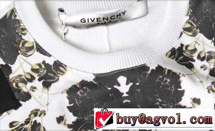 安定感ある　 2015秋冬ファションなデザイン GIVENCHY ジバンシー 人気　プルオーバーパーカー