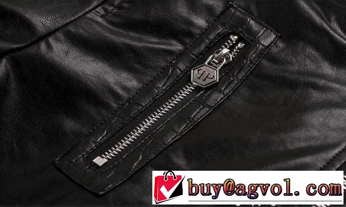 一味違った雰囲気を醸す　2015秋冬 PHILIPP PLEIN フィリッププレイン 定番の革ジャケット