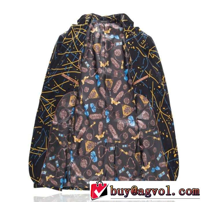 完売品 2015秋冬 PRADA プラダ スーツ 素敵な商品