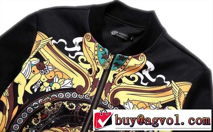 値下げる 2015秋冬 VERSACE ヴェルサーチ 収納できるブルゾン
