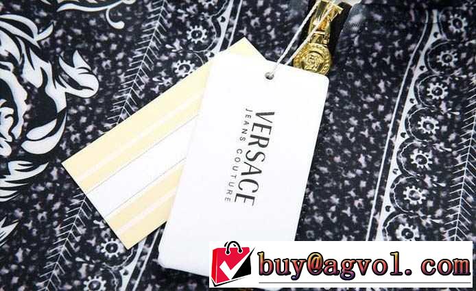 完売品　2015秋冬 VERSACE ヴェルサーチ パーカー 上下セット